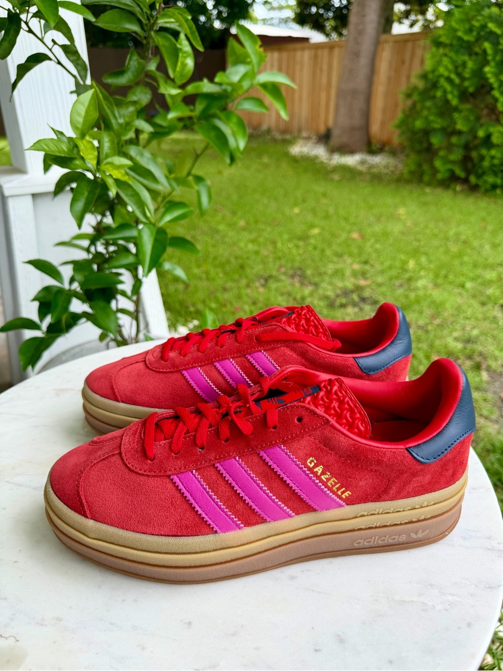 Adidas 🩷❤️Gazelle ❤️🩷Brand New - Red & Pink Suede Sneakers